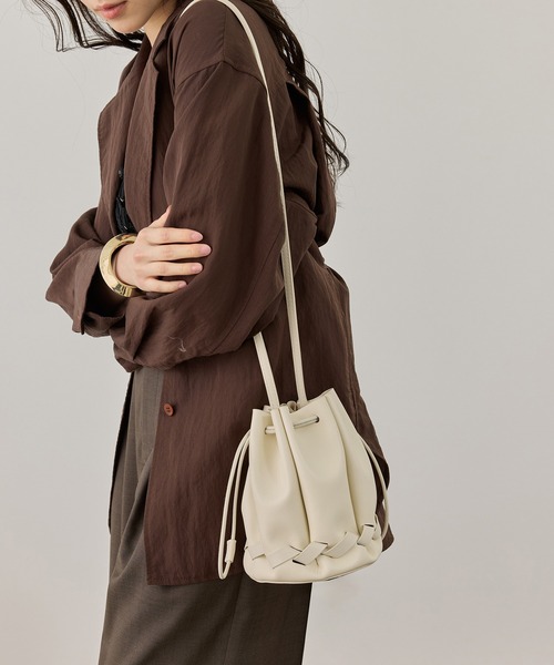 ADAM ET ROPE'（アダムエロペ） ショルダーバッグ バッグ レザー