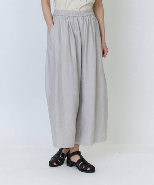 未使用定価3.3万円ロワズィールLOISIRバンブーリネンボトルシルエットパンツ LOISIR パンツ 「5月ベストセラーブランド内4位」リネンツイルボトル