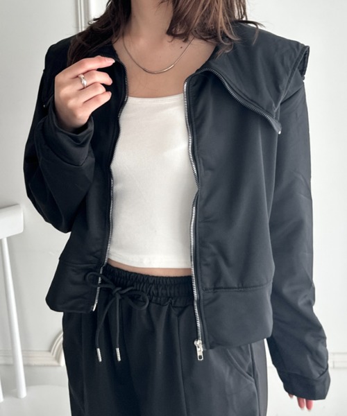 CLEA セットアップ セーラーカラージップトップス×スリットパンツ