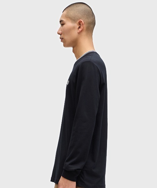 ◇FRED PERRY（フレッドペリー）クルーネックロングTシャツ