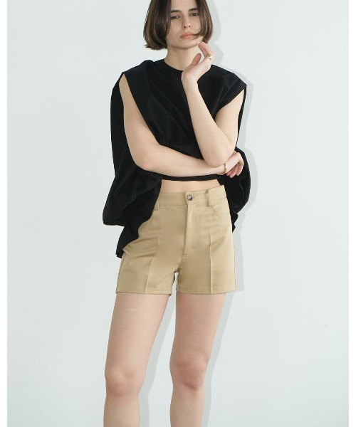 CLANE（クラネ） パンツ CENTER PRESS SHORT PANTS レディース