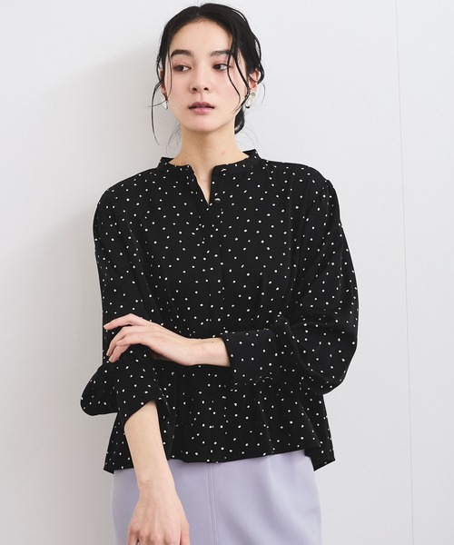 clear｜バンドカラーウエストタックブラウス | Rakuten Fashion