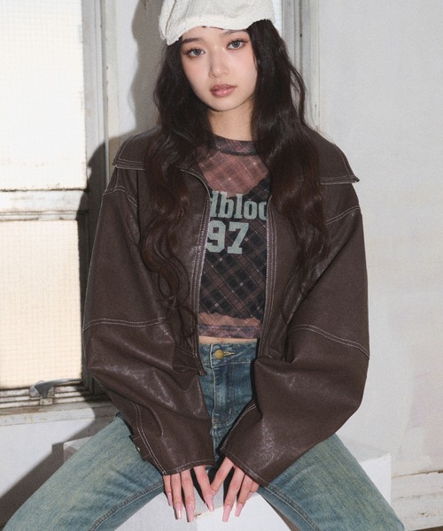 古着　ヴィンテージ　レザージャケット　中総柄　ブルゾン　黒　革ジャン　羊革　短丈 古着ヴィンテージ レザーブルゾン本革羊革短丈革ジャン黒中総柄