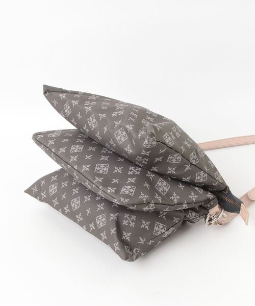 Russet グレー レザー ショルダーバッグ russet 「russet」 ショルダーバッグ - グレー レディース : ZOZOTOWN