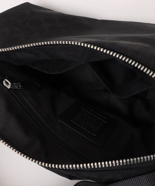 COACH（コーチ） ショルダーバッグ レオ クロスボディ・シグネチャー