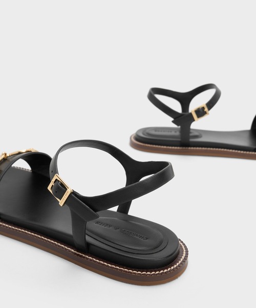 ◇レトロチャームがポイント◇『CHANEL』25P ビーチサンダル CHARLES ＆ KEITH サンダル ホースビット チャームサンダル