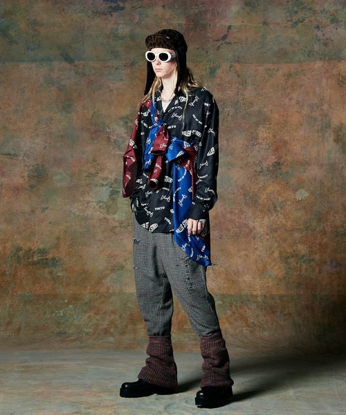 定価2.6万 glamb タイポグラフィシャツ　レッド glamb シャツ Typography Shirt / タイポグラフィシャツ メンズ