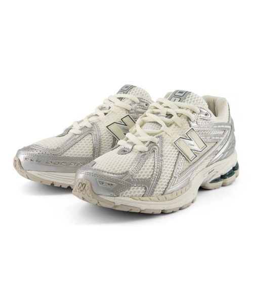 「New Balance」 ローカットスニーカー 24.5cm シルバー レディース
