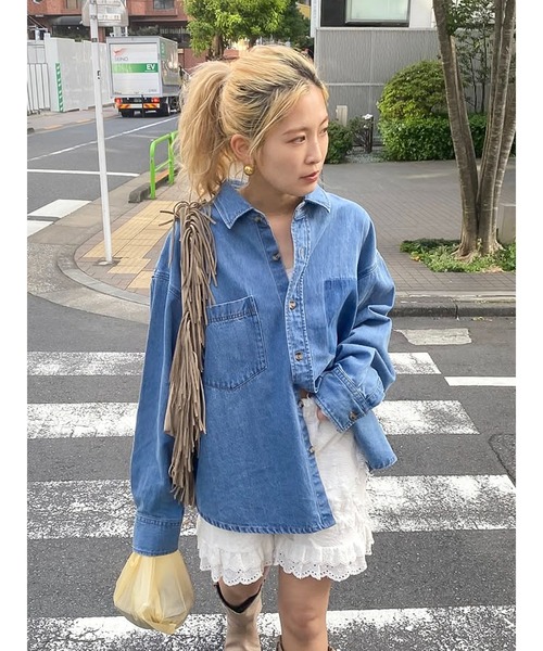 Ungrid ヴィンテージデニムシャツ Ungrid Wrangler別注 リメイクデニムシャツ（ブルー） -ファッション
