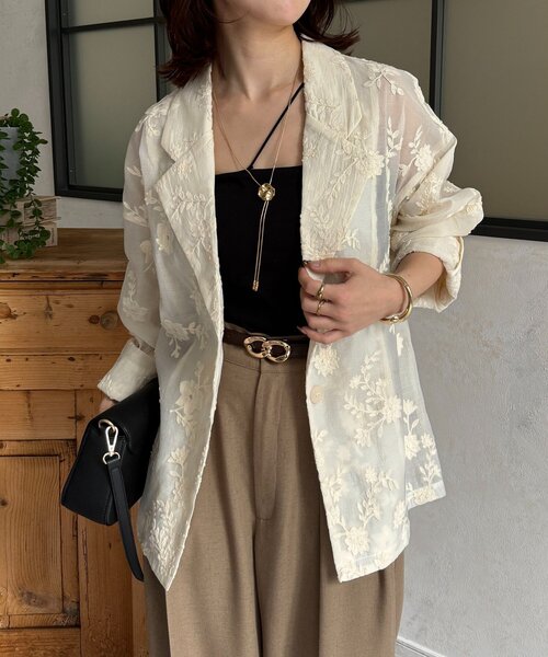 Thevon(ゼヴォン) ジャケット テーラードジャケット 花柄シアー Thevon(ゼヴォン) ジャケット テーラードジャケット 花柄シアー