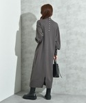 ワンピース 袖口BACKパールデザインニットワ...の詳細画像3