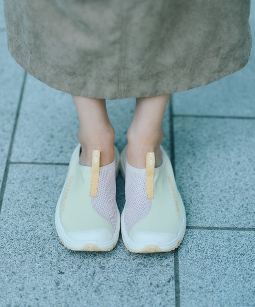 【関税込み】Salomon ベージュ RX Slide 3.0 スニーカー Salomon Beige & Gray RX Slide 3.0 Loafers Salomon