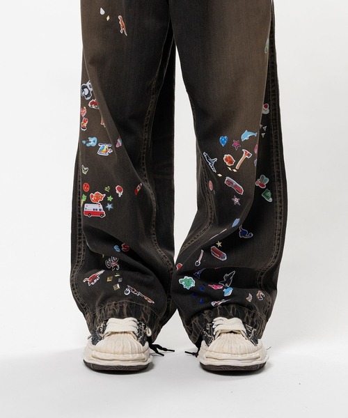 ジーンズ 「MIHARAYASUHIRO/ミハラヤスヒロ」BAKER JEANS w STICKER メンズの画像