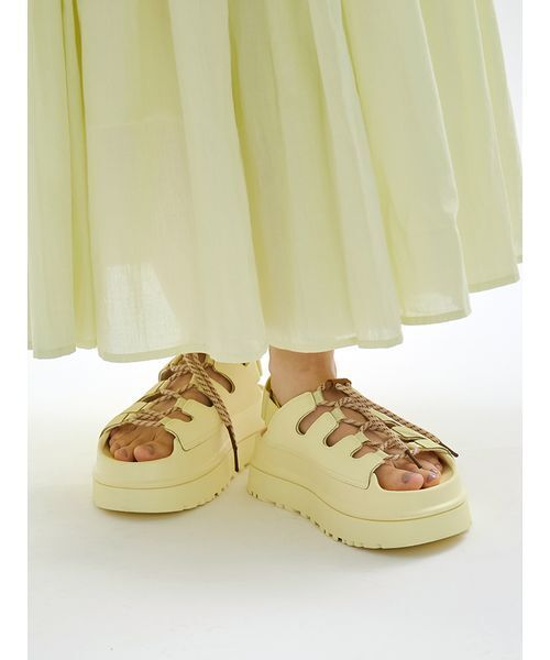 サンダル 「UGG for emmi」GOLDENGLOW TOGGLE レディースの画像