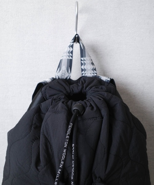 ほぼ新品　PENDLETON キルティング ブラックリュック PENDLETON（ペンドルトン） デイバック リュック 「PE2」「PENDLETON