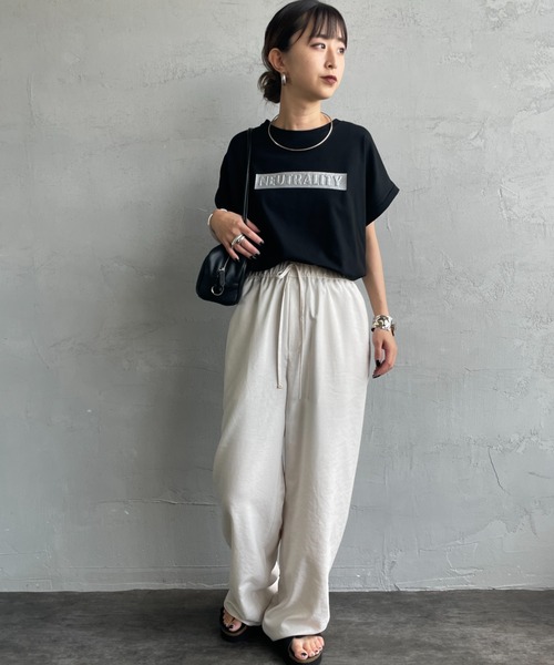 tシャツ 「MAISON DE L'ALLURE/メゾンドゥラリュール」 エンボス加工ロゴTシャツ レディース MAISON DE L'ALLURE tシャツ 「MAISON L'ALLURE/メゾンドゥラ