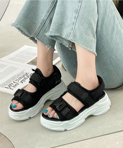Shoes in Closet サンダル 軽量厚底 クッションソール バックル