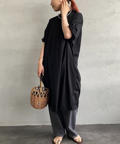 24SS✨mizuiroind ロールスリーブワイドシルエットワンピース 近年 24SS✨mizuiroind ロールスリーブワイドシルエットワンピース