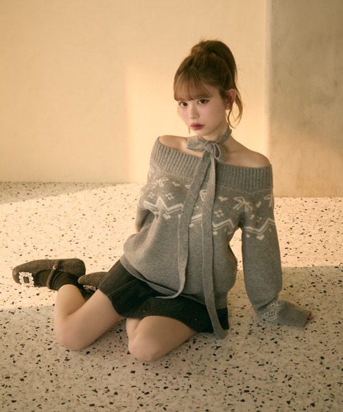 TITTY&CO. ノルディック柄リボン付きオフショルダーニット グレー TITTY&CO. ノルディック柄リボン付きオフショルダーニット グレー