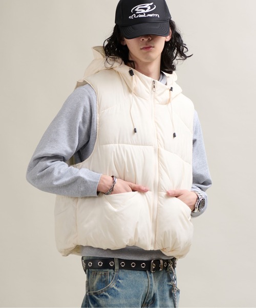 【アメリカで購入未使用品】  ベスト フード収納可能 CALIFORNIA OUTFITTERS ダウンベスト ベスト 11C15 ドロストフード