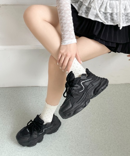 靴　クロ　シューレースが大きい Shoes in Closet（シュークロ） スニーカー 軽量 厚底 ファットシュー