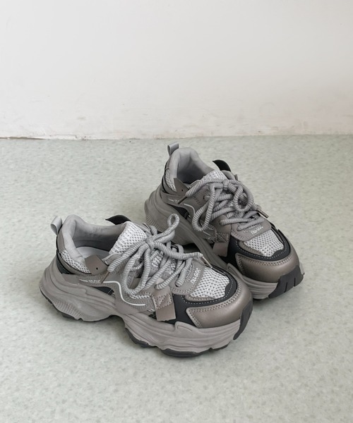 靴　クロ　シューレースが大きい Shoes in Closet（シュークロ） スニーカー 軽量 厚底 ファットシュー