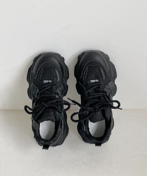 厚底黒カジュアルシューズ Shoes in Closet（シュークロ） スニーカー 軽量 厚底 ファットシュー