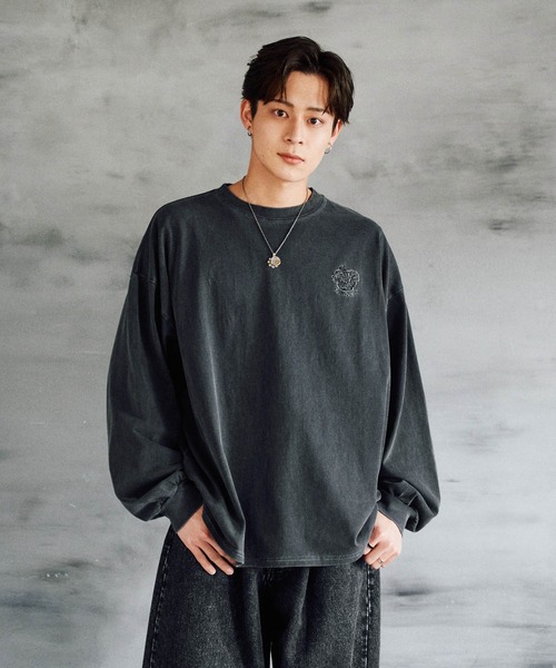 【シンプルで合わせやすい♪】LV Tシャツ LOUIS VUITTONのTシャツ/カットソーを使った人気ファッション