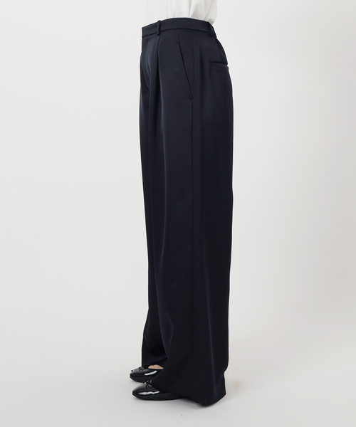 IENA スラックス リラックス テーパードパンツ レディース　新品タグ付き IENA スラックス パンツ 「追加」ウォッシャブル サテン