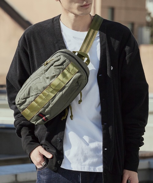 BRIEFING（ブリーフィング） ショルダーバッグ QUILTED SLING WALKER