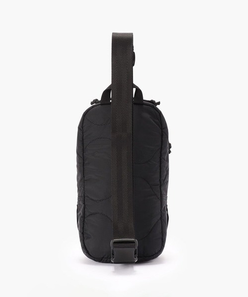 BRIEFING（ブリーフィング） ショルダーバッグ QUILTED SLING WALKER