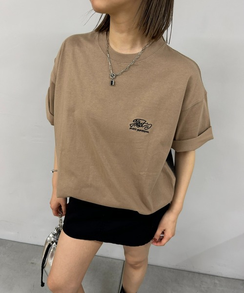 「WHO'S WHO gallery」 半袖Tシャツ FREE ベージュ レディース_画像2