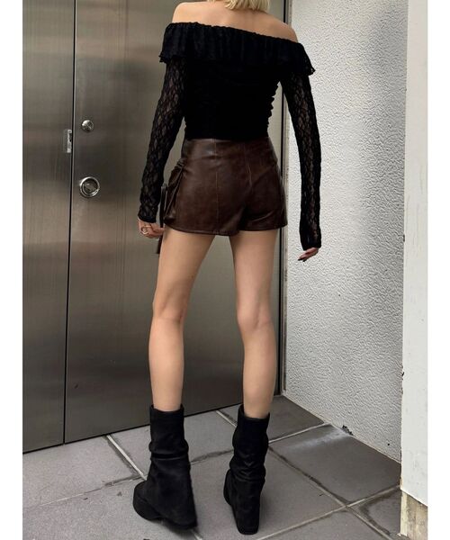EMODA（エモダ） パンツ カーゴラップフェイクレザーショートパンツ