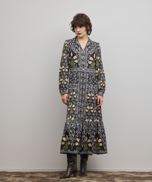 グレースコンチネンタル　バックコンシャスプリントワンピース バックコンシャスプリントワンピース / GRACE CONTINENTAL | GRACE