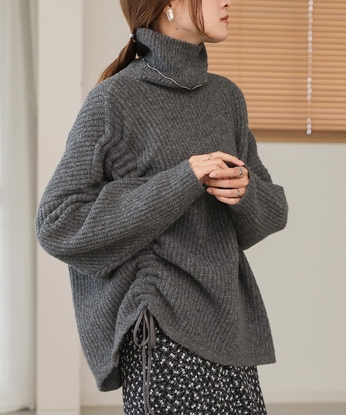 美品 ラッセルノ ニットセーター サイズ1 レディース ルチャマスク アシメバイカラーニット（ニット/セーター）｜LE CERCLE par