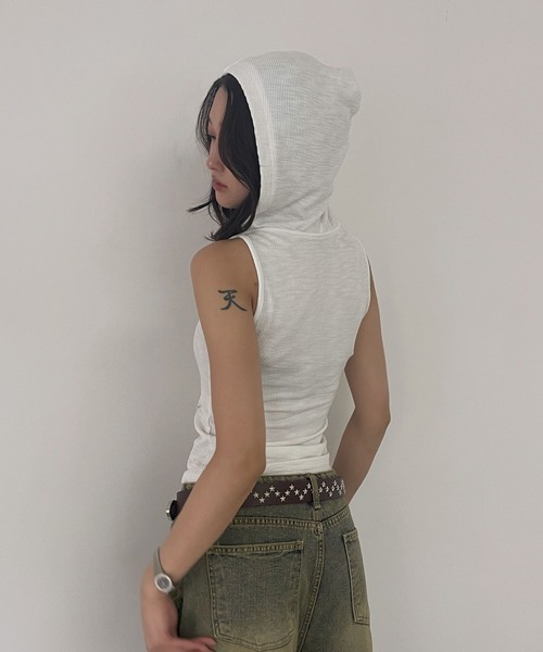 FOLLOWIN（フォロウィン） キャミソール Y2Kフード付きタンクトップ
