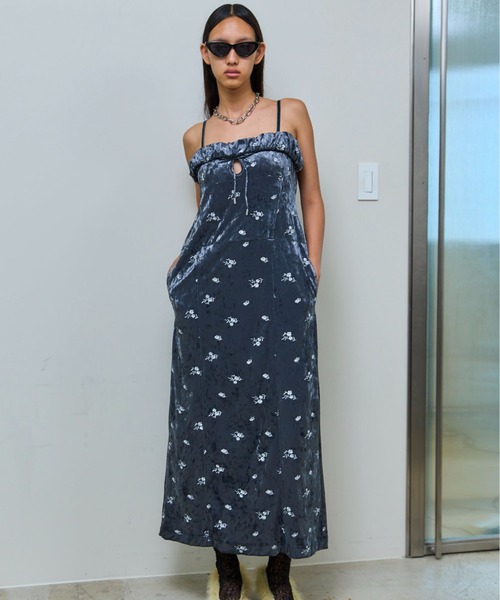 ★送料無料★未使用✨TSE　カシミヤ100％ ブラック デザイン ワンピース フラワー刺繍ボヘミアンワンピース(ワンピース) | al'aise