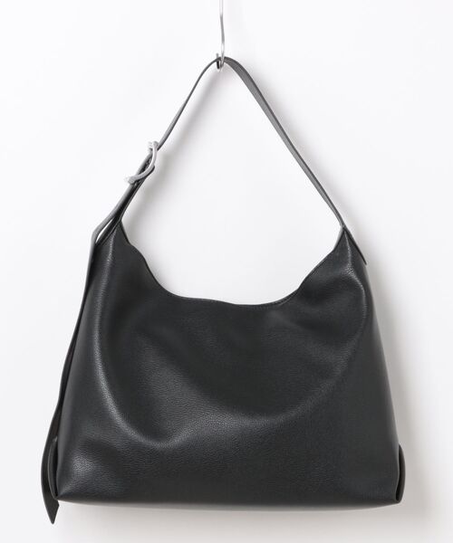 CHARLES ＆ KEITH（チャールズ&キース） ショルダーバッグ バッグ Zora