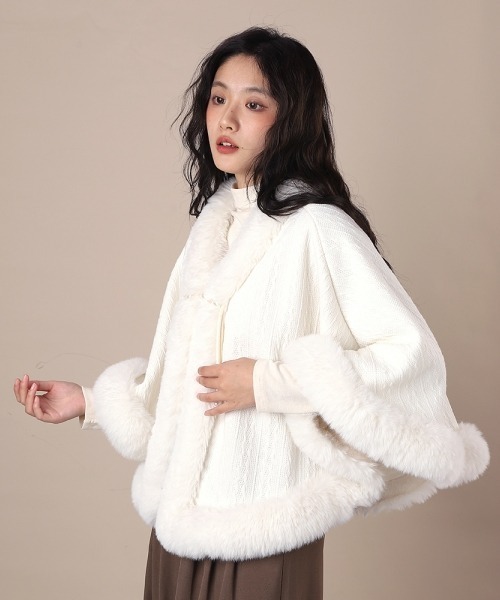 gossip!ロサンゼルス ポンチョ 「Y2Kガーリー」レトロファー付き