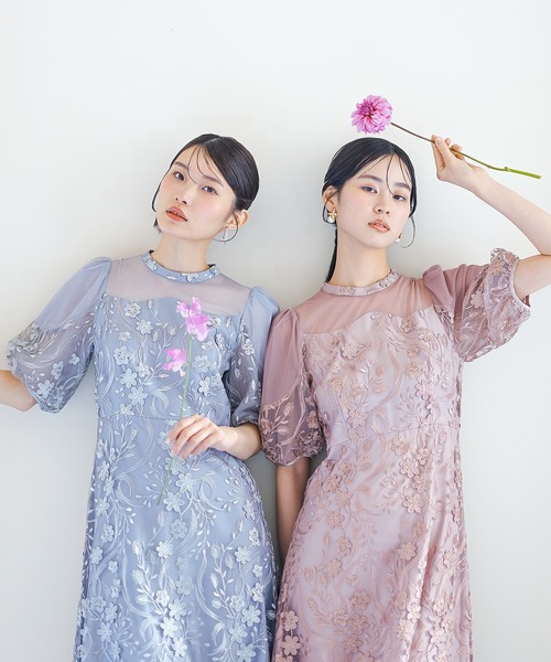 Kana / 刺繍レースドレス 結婚式　お呼ばれドレス　春　ピンク　Aライン Kana ドレス 刺繍レース ウェーブデザイン チュールバルーンスリーブ A