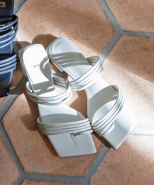 HENRI EN VARGO サンダル 「HENRI VARGO/ヘンリエンヴァーゴ」スクエア  