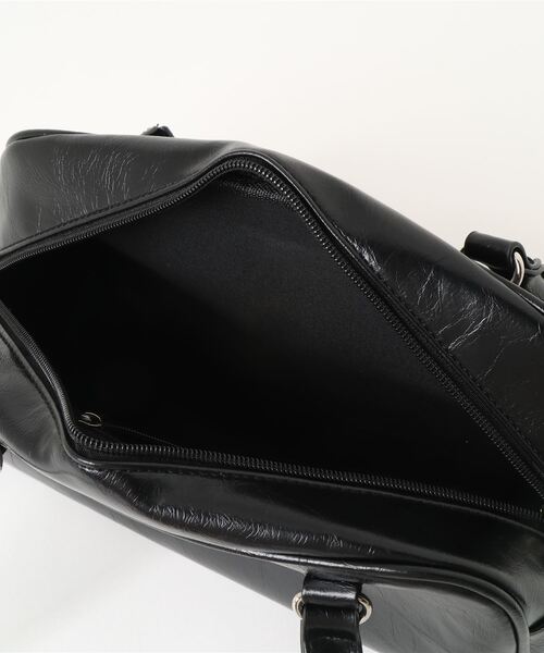 LA VORAGINE（ラ ヴォラジネ） ボストンバッグ 外ポケットボストン