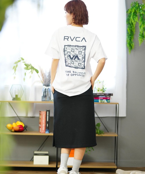 【RVCA】バックプリント オーバーサイズ Tシャツ★男女OK♪ RVCA】バックプリント オーバーサイズ Tシャツ☆男女OK♪ (RVCA