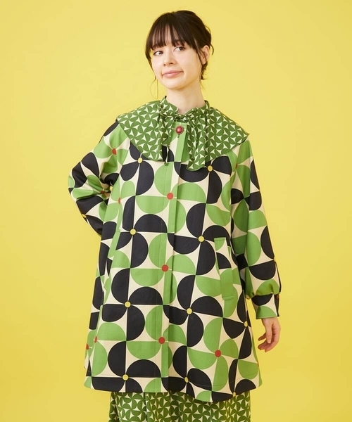 Jocomomola（ホコモモラ） コート アウター Verde manzana プリント