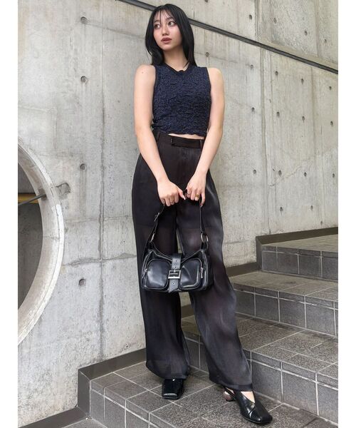 3600【美品】45R ウォッシャブルニット　タンクトップ フレア 紺 MURUA（ムルーア） タンクトップ ノースリーブ ラメジャガードニット