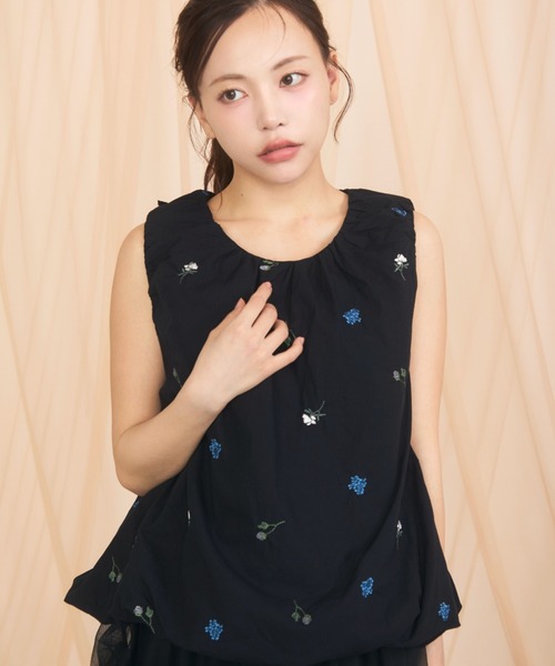 krahe（クレーエ） ブラウス シャツ 立体バルーン フラワー刺繍 