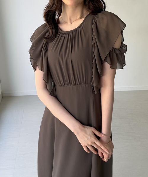 ブラウン 半袖 フレアワンピース JUNOAH（ジュノア） ワンピース 半袖 オープンショルダーフレア