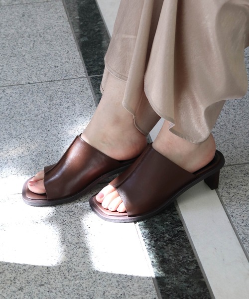 CHIAKI KATAGIRI スポーツサンダル ベージュ チアキ カタギリ サンダル / CHIAKI KATAGIRI SANDALS（ベージュ