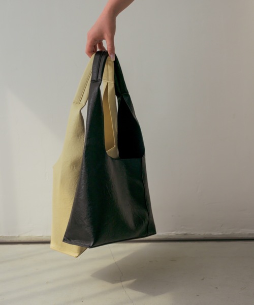 NEUNA（ヌナ） ハンドバッグ ニュアンスフェイクレザースクエアバッグ