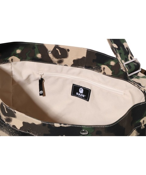 A BATHING APE カモフラージュショルダーバッグ - メルカリ